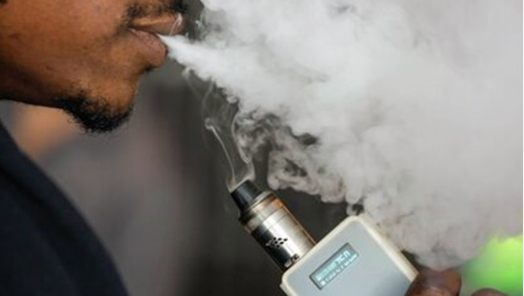 Cigarette électronique : l’ACTA alerte sur une nouvelle dépendance chez les jeunes Africains | Crédit photo : Le Faso Net